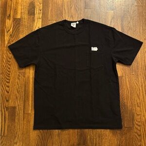 Vintage undefeated pocket logo tshirt size large